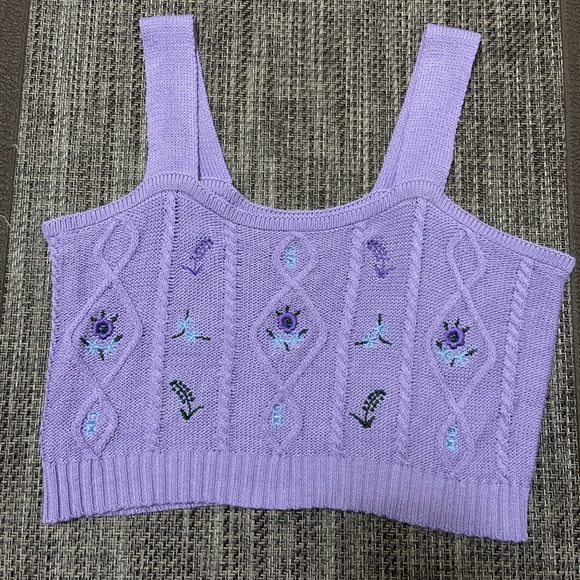 Purple Crop Top with Floral Embroidery Yesstyle - Picture 8 of 8